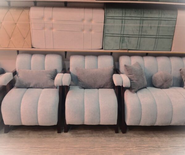 Single sofa